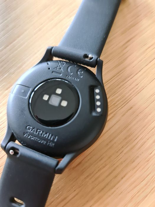 zegarek sportowy GARMIN vivomove HR Czarno złoty