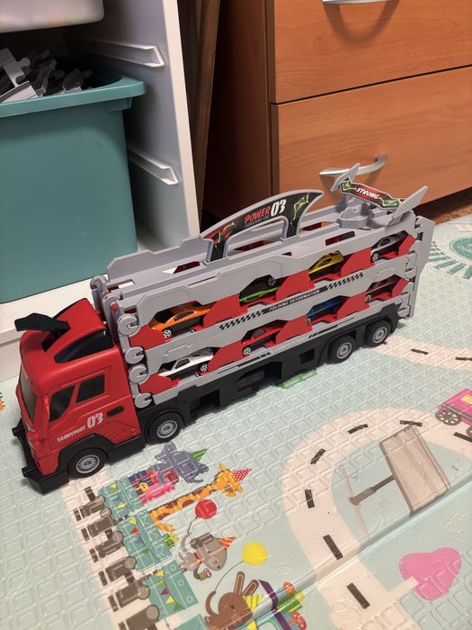 Іграшкова фура, автовоз , вантажівка