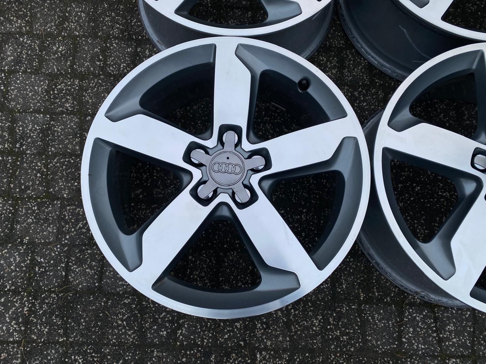18"  Audi oryginal S-line  5x112 A3  A4 Q2 Q3  TT  Idealny Stan