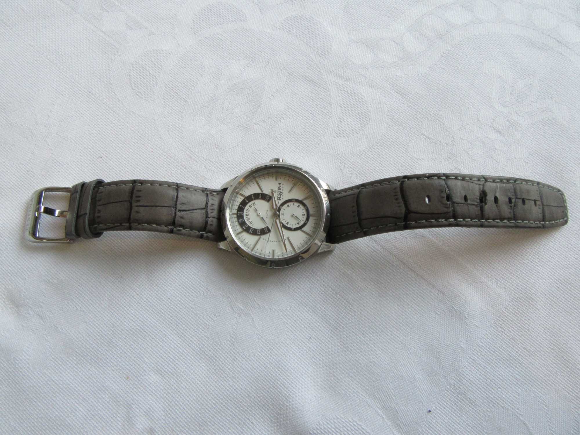 "FESTINA" (F16573) - Pouco uso - Bom estado