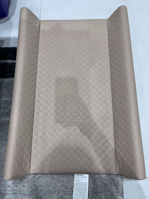 Пеленальна дошка