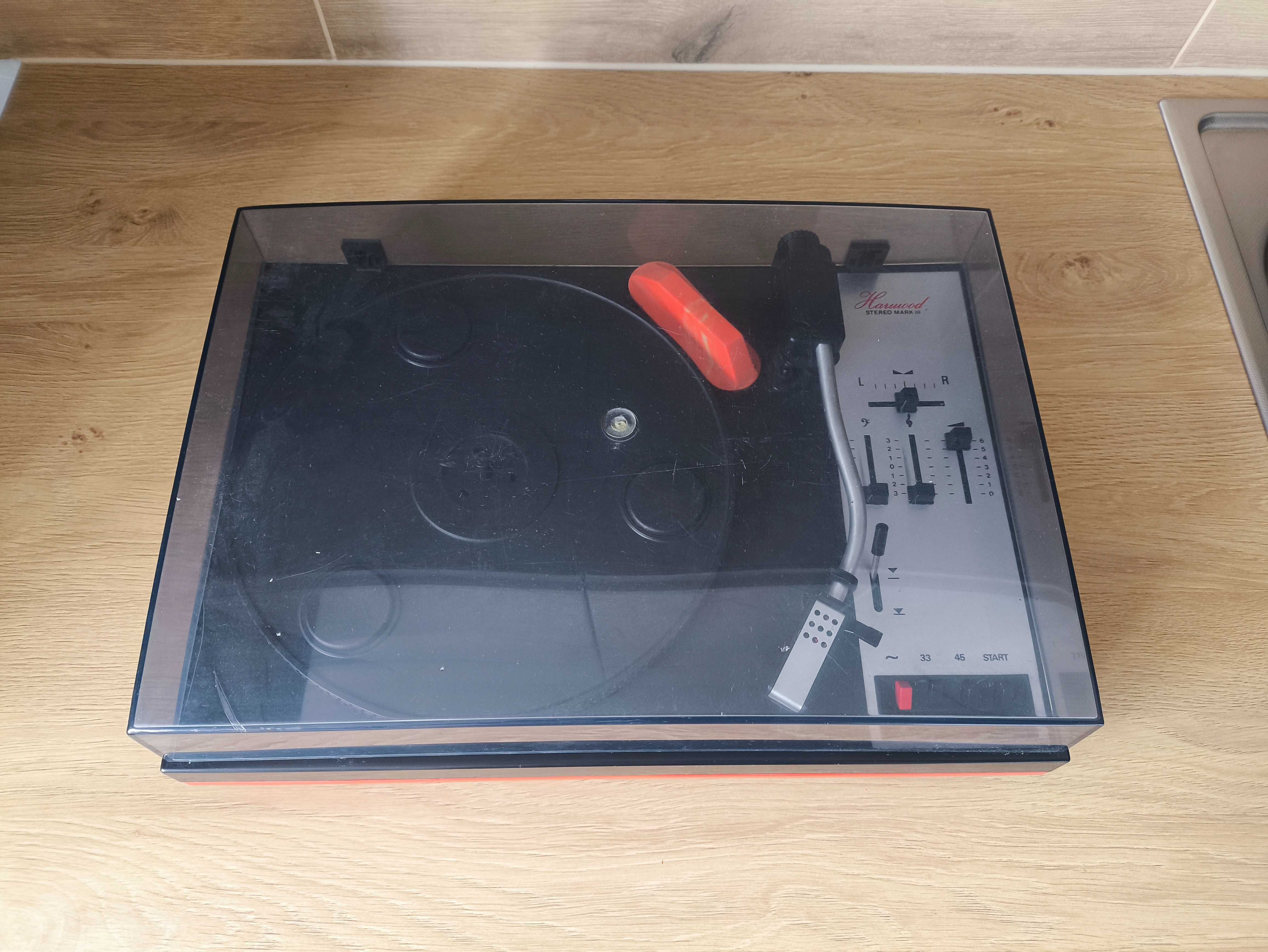 Gramofon Harmood Stero Mark III
