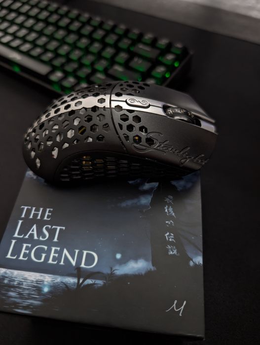 #8811 Finalmouse The Last Legend / Starlight Pro