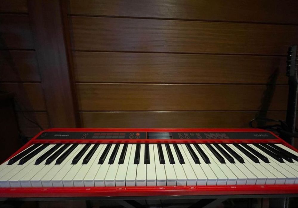 Piano digital (bom estado)