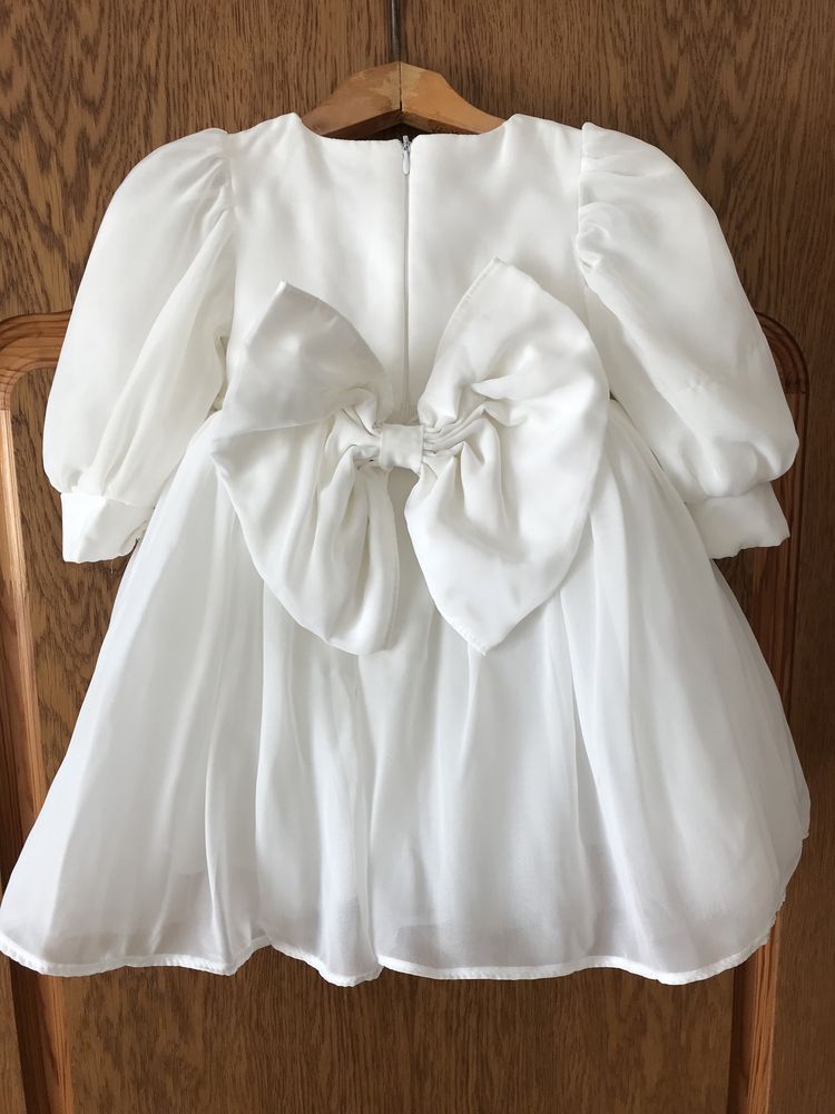 Сукня біла святкова на 1 рік