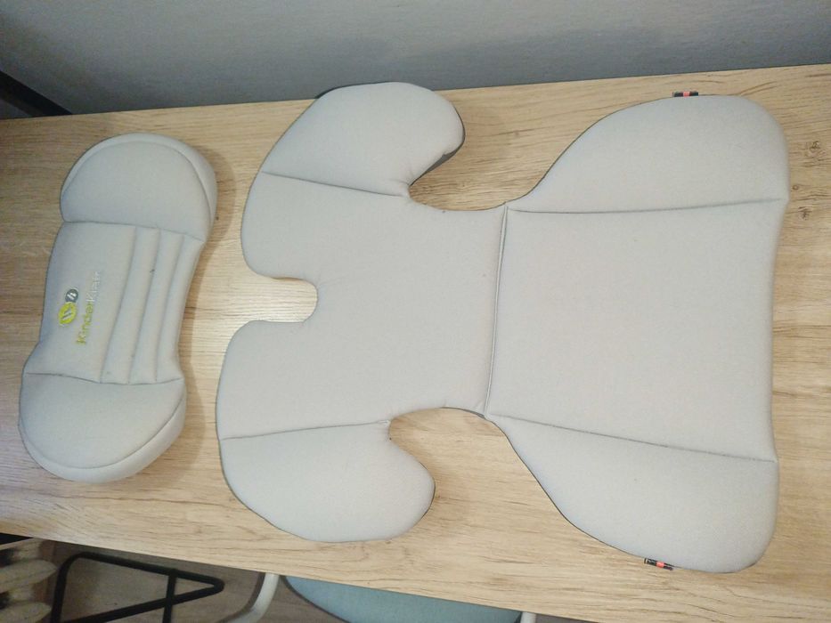 Poduszki do fotelika