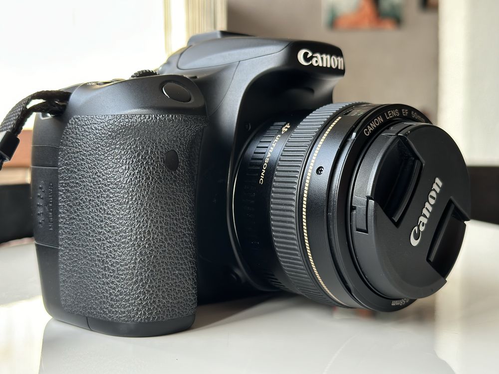 Canon 70d + 4 обєктива EFS 55-200/ EFS 18-55 /EF 50 1:1.8/ EF 50 1:1.4