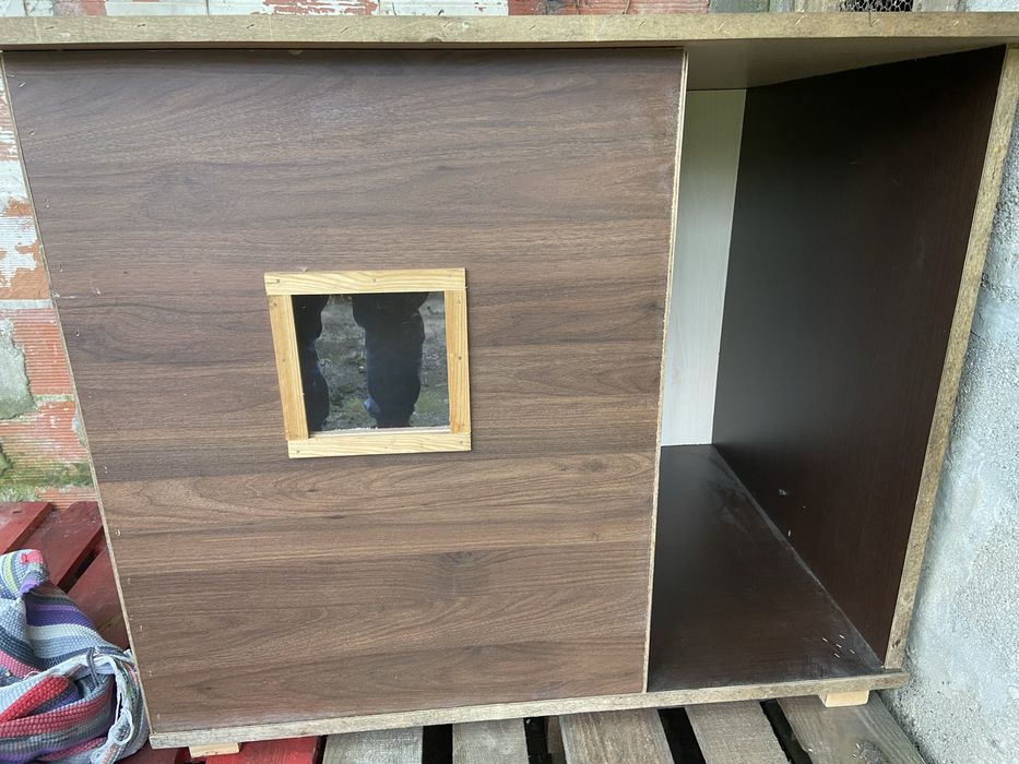 Casota para cão em madeira
