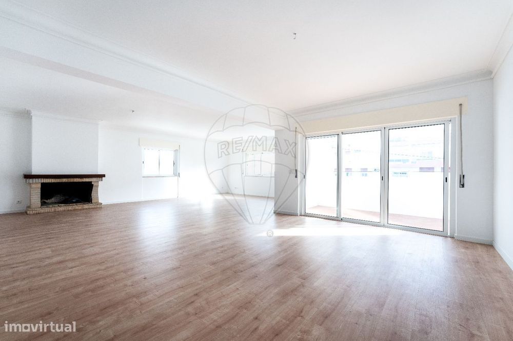 Moradia T6 para venda