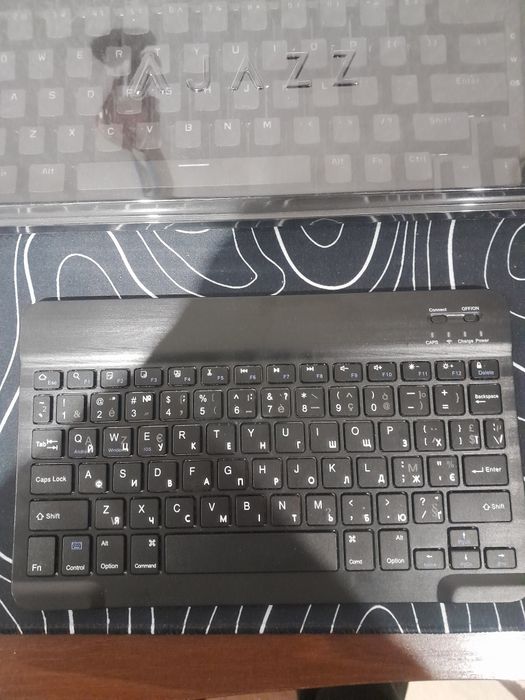 Продам клавіатуру