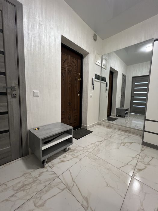 Район торгового центру Майдан .