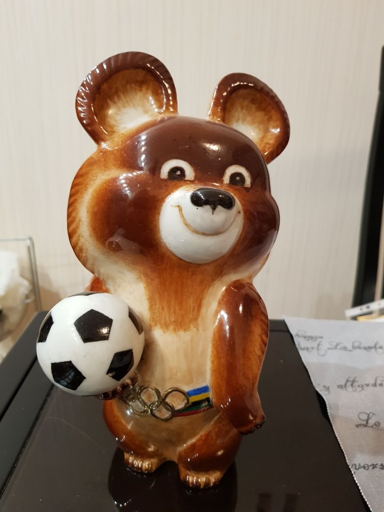 Олимпийский мишка.