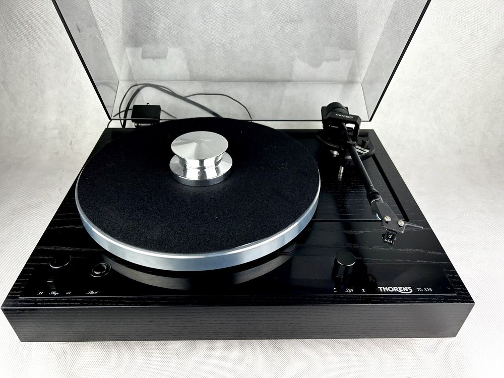 Gramofon Thorens TD 325