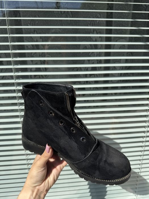 Замшевые тёплые ботинки