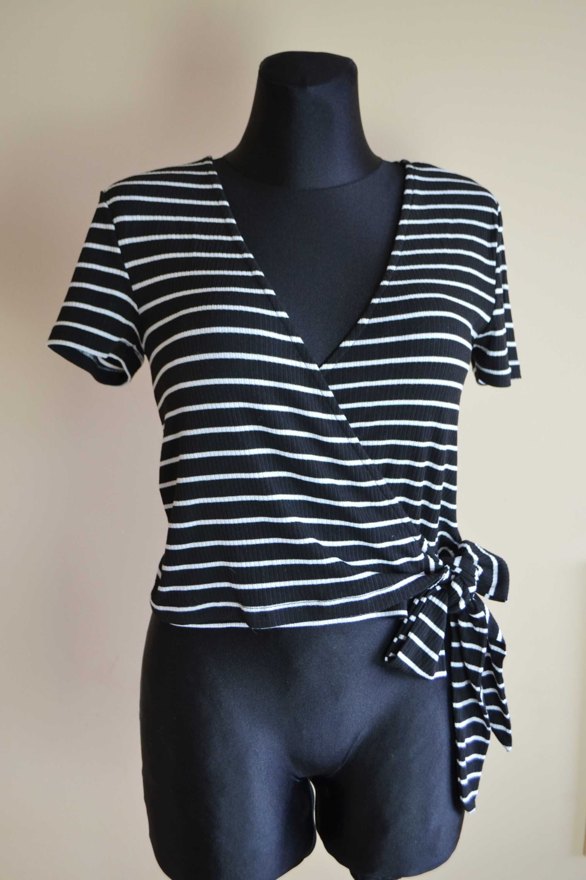 Bluzka koszulka top wiązana czarno biała w paski Sinsay M crop top