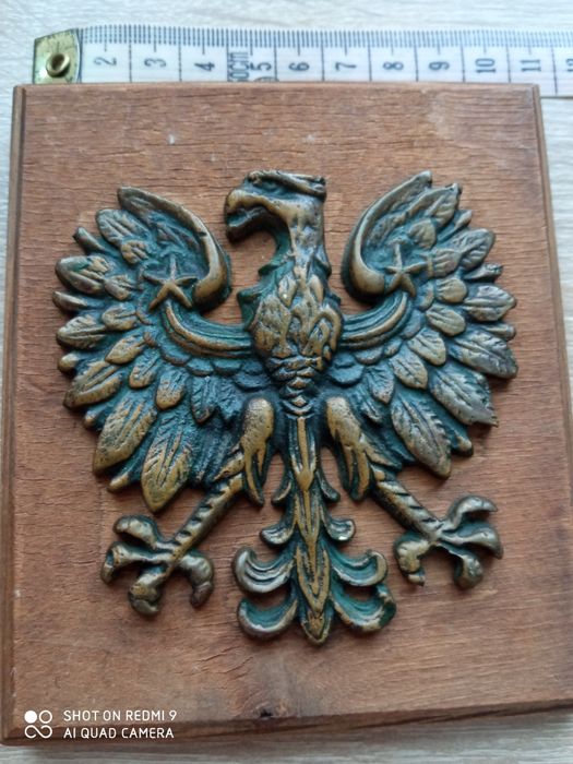 Zamienię orzeł z mosiądzu bez korony