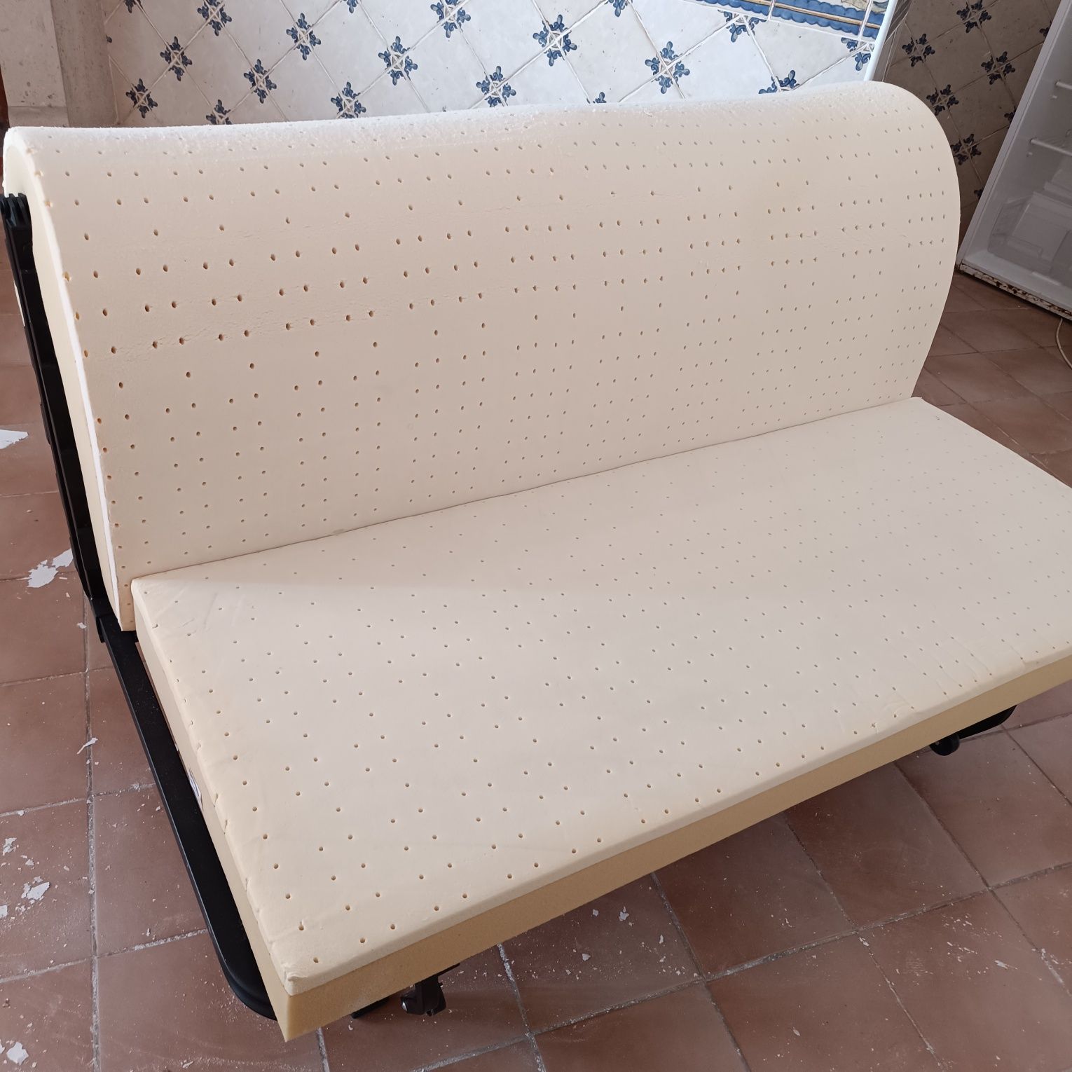 Sofá cama de dois lugares