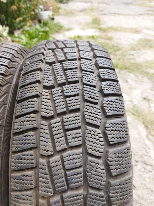Продам зимнюю резину как новую с дисками на ВАЗ 175/70R13