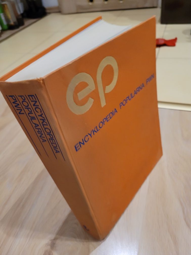 Encyklopedia popularna PWN/5 1982