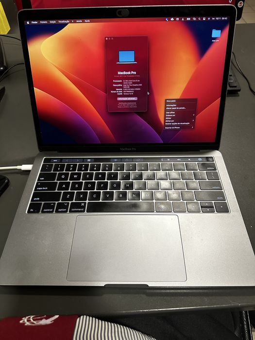 Macbook pro 13” touchbar