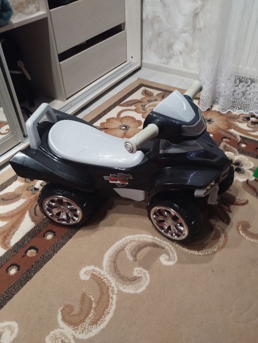 Машинка-каталка Caretero (Toyz) Mini Raptor