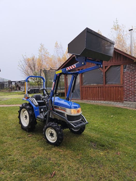 Mini traktorek Iseki sial Hunter 24s z Ładowaczem czołowym