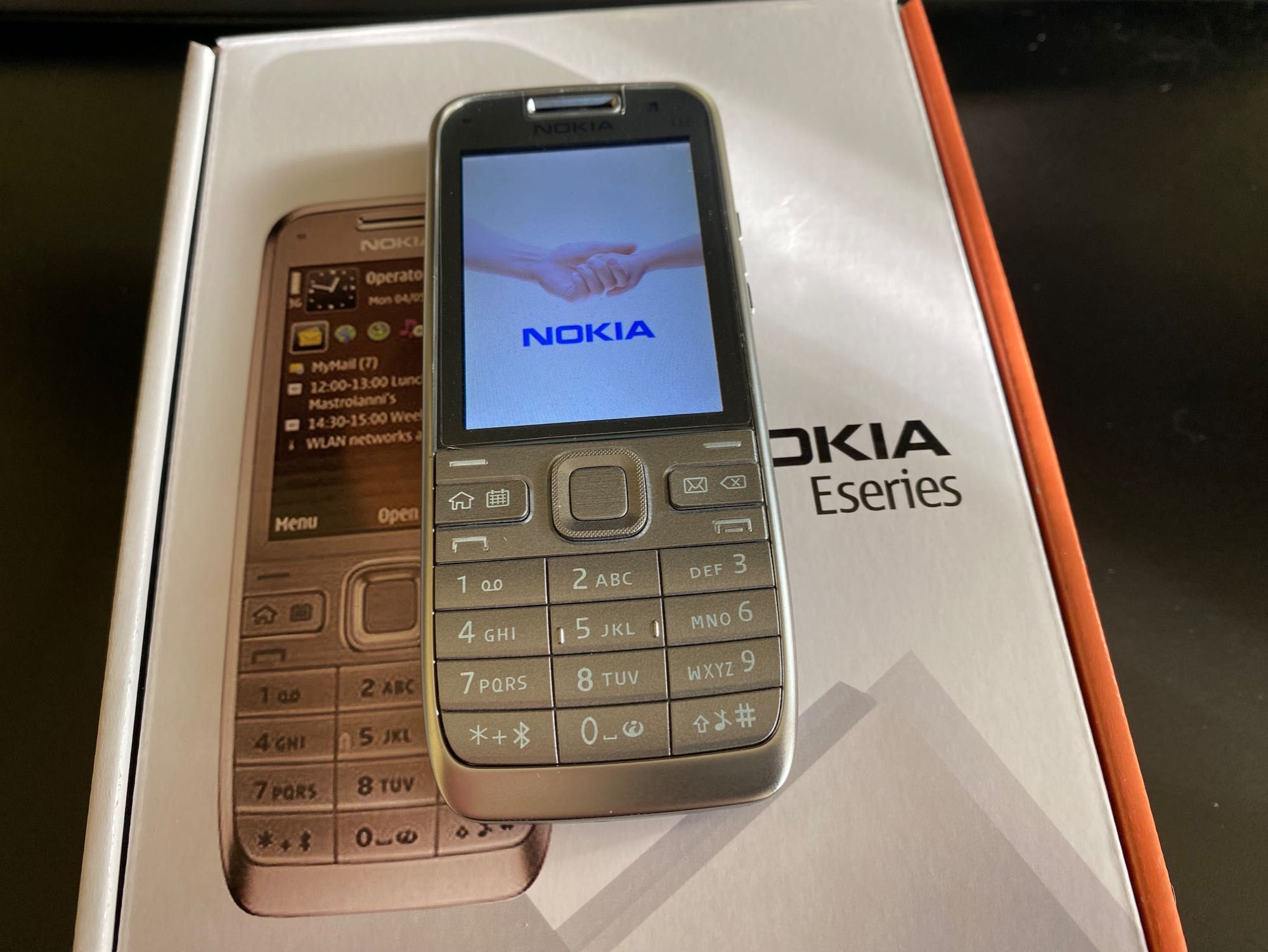 Nokia E52 - pełny zestaw