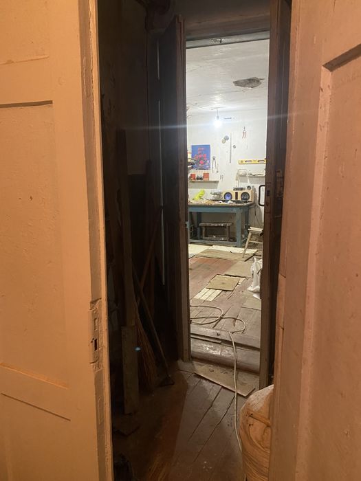 Продам пів будинку