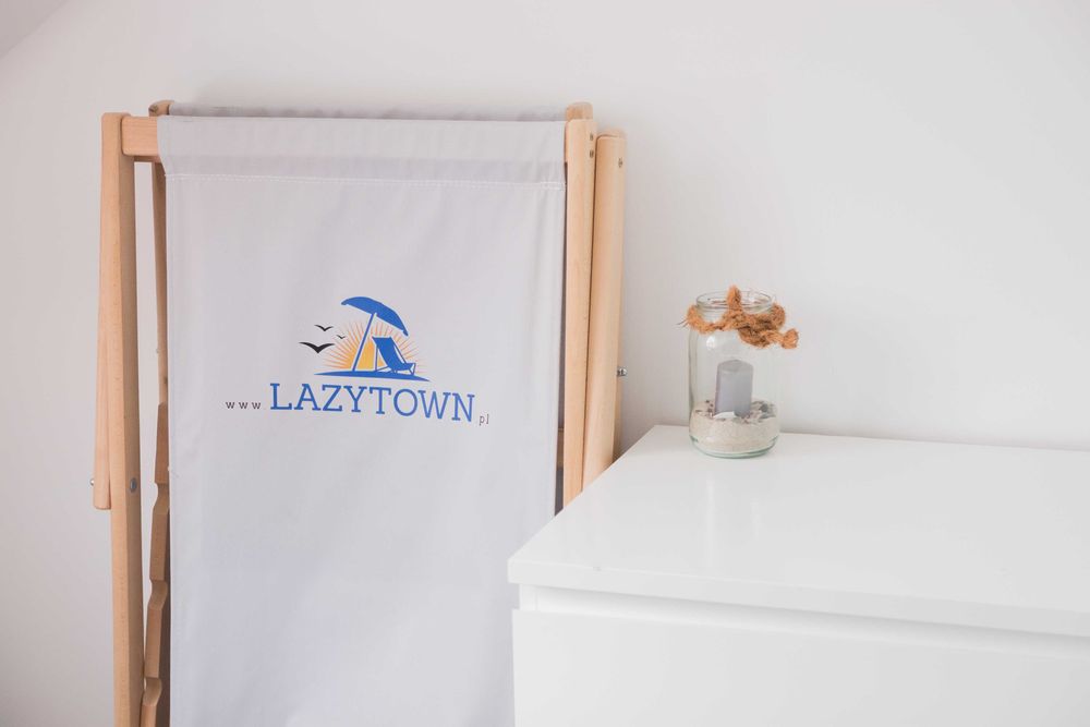 Pensjonat LAZYTOWN, wczasy, urlop, nocleg, wynajem pokoi 150m od plaży
