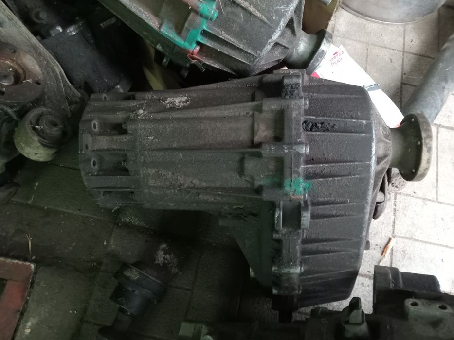 Роздатка Nissan Terrano