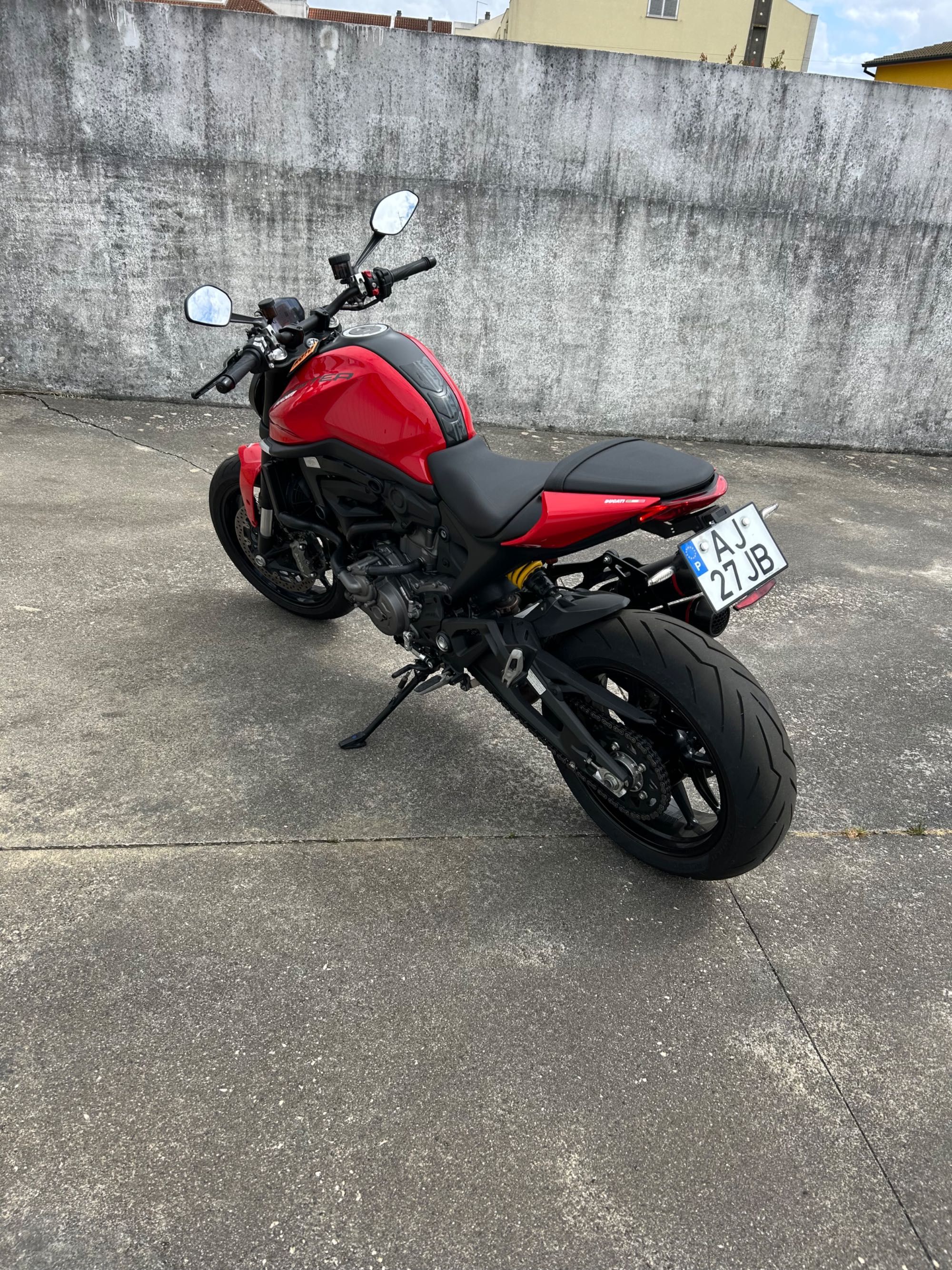 Ducati montes 937