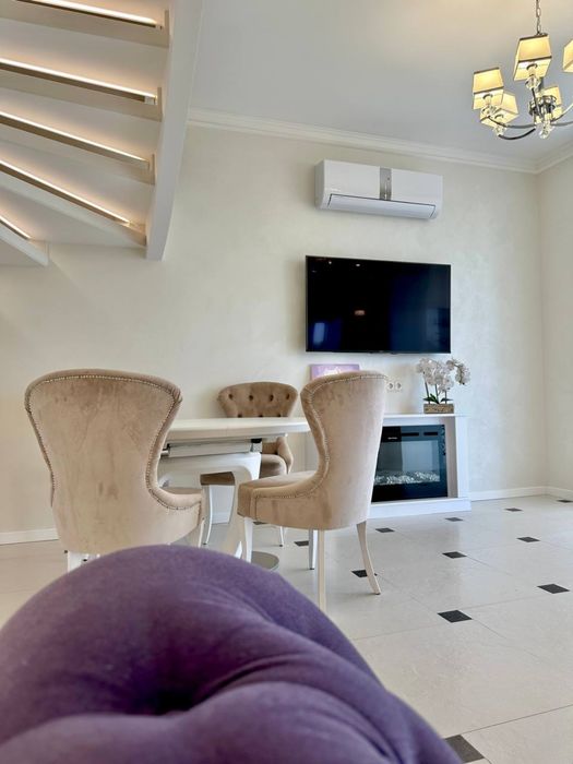 Продаж ЖК « Акварєль» , ЖМ Перемога