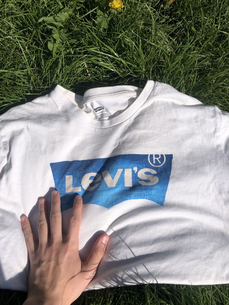 футболка Levis