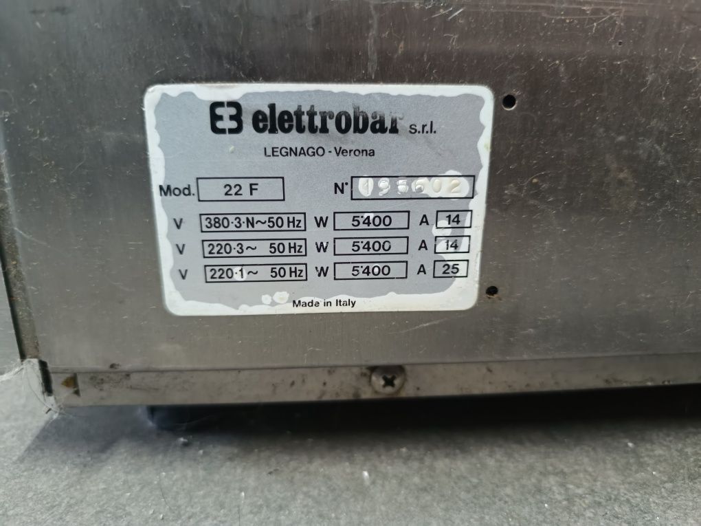 Máquina de lavar loiça para restauração