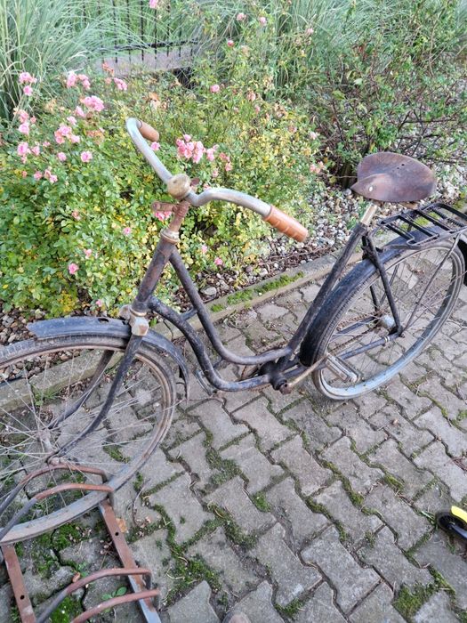 Zabytkowy rower  łucznik