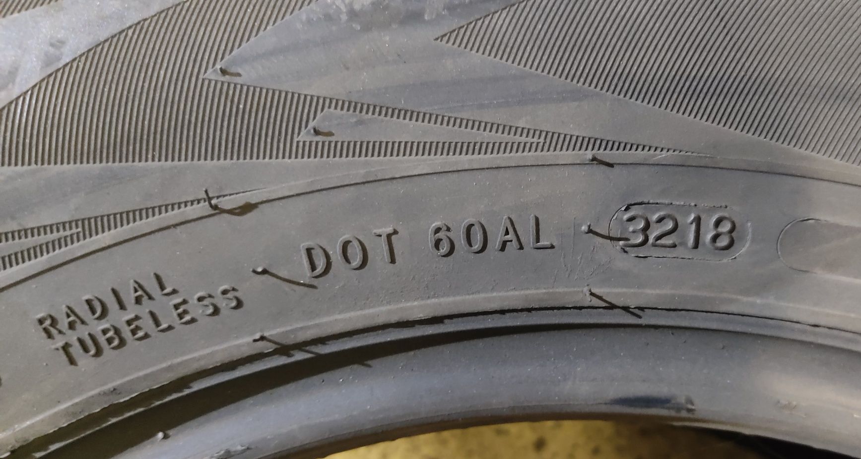 Cztery opony zimowe Nokian WR D4 215/60R16