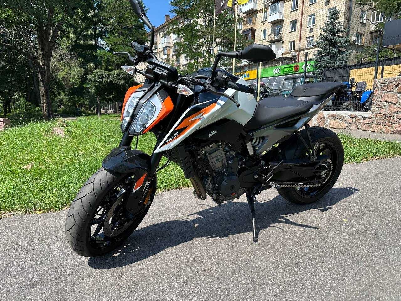 Мотоцикл KTM 790 Duke 2024 модельний рік 3048 км