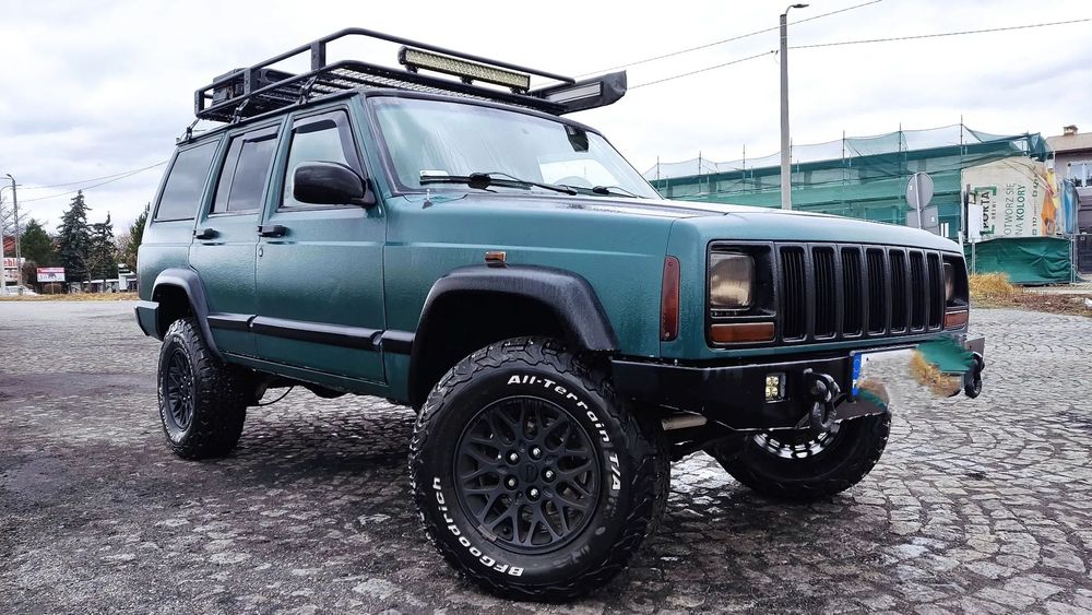 Jeep Cherokee JEEP XJ 1999, 4.0 + GAZ STAN - BDB