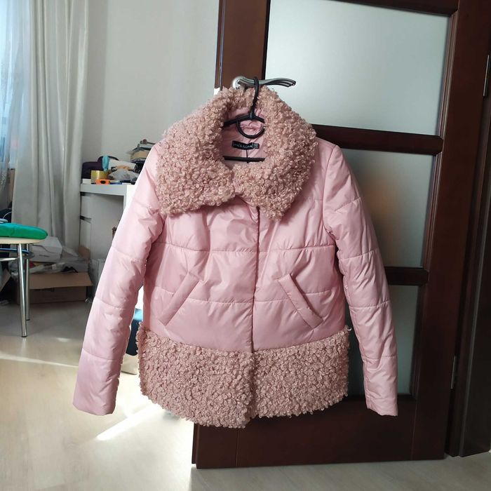 Куртка жіноча з штучним барашком розмір M-L