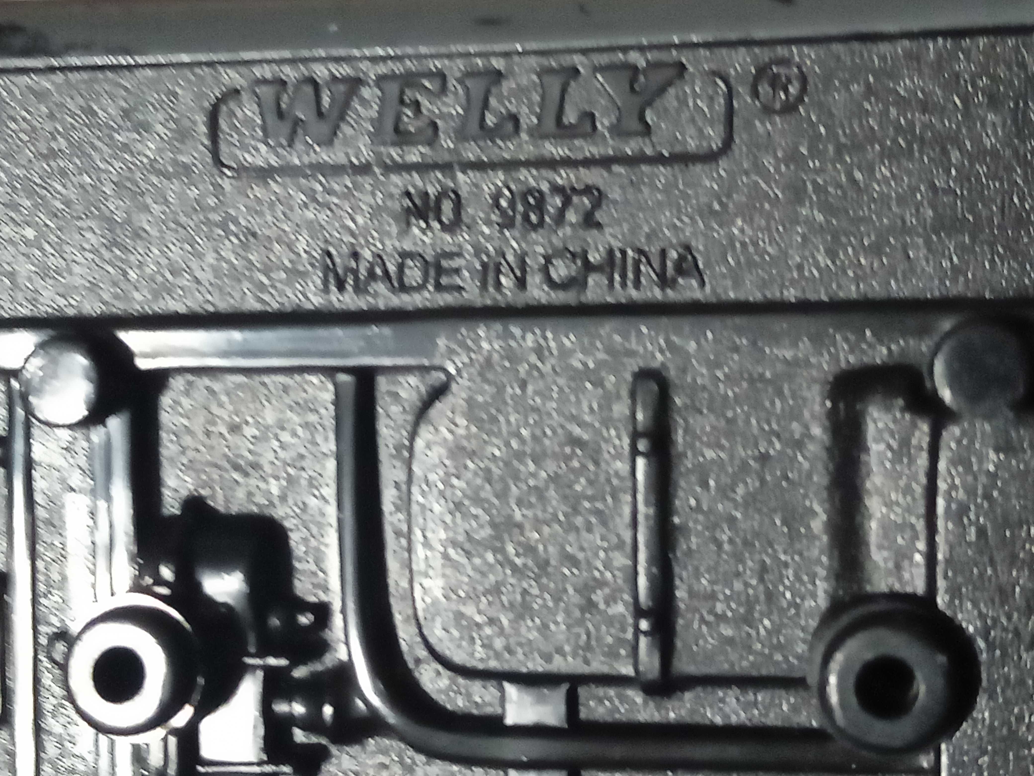 model Mercedes ML welly 1/32
