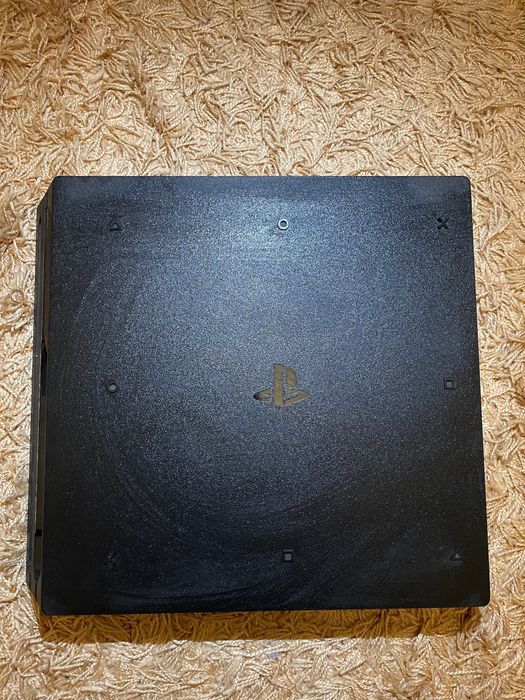 Продається PS 4 Pro ssd kingston 970gb