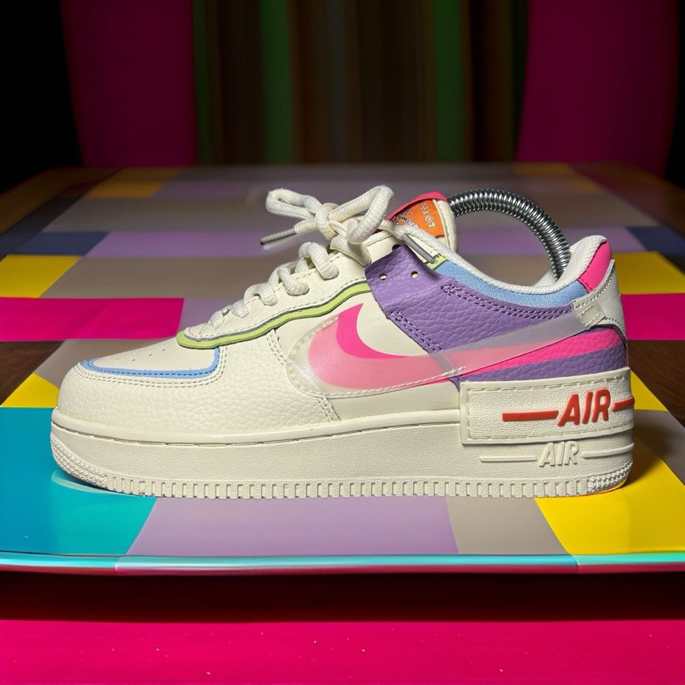 Жіночі кросівки Nike Air Force 1 white/pink flowers