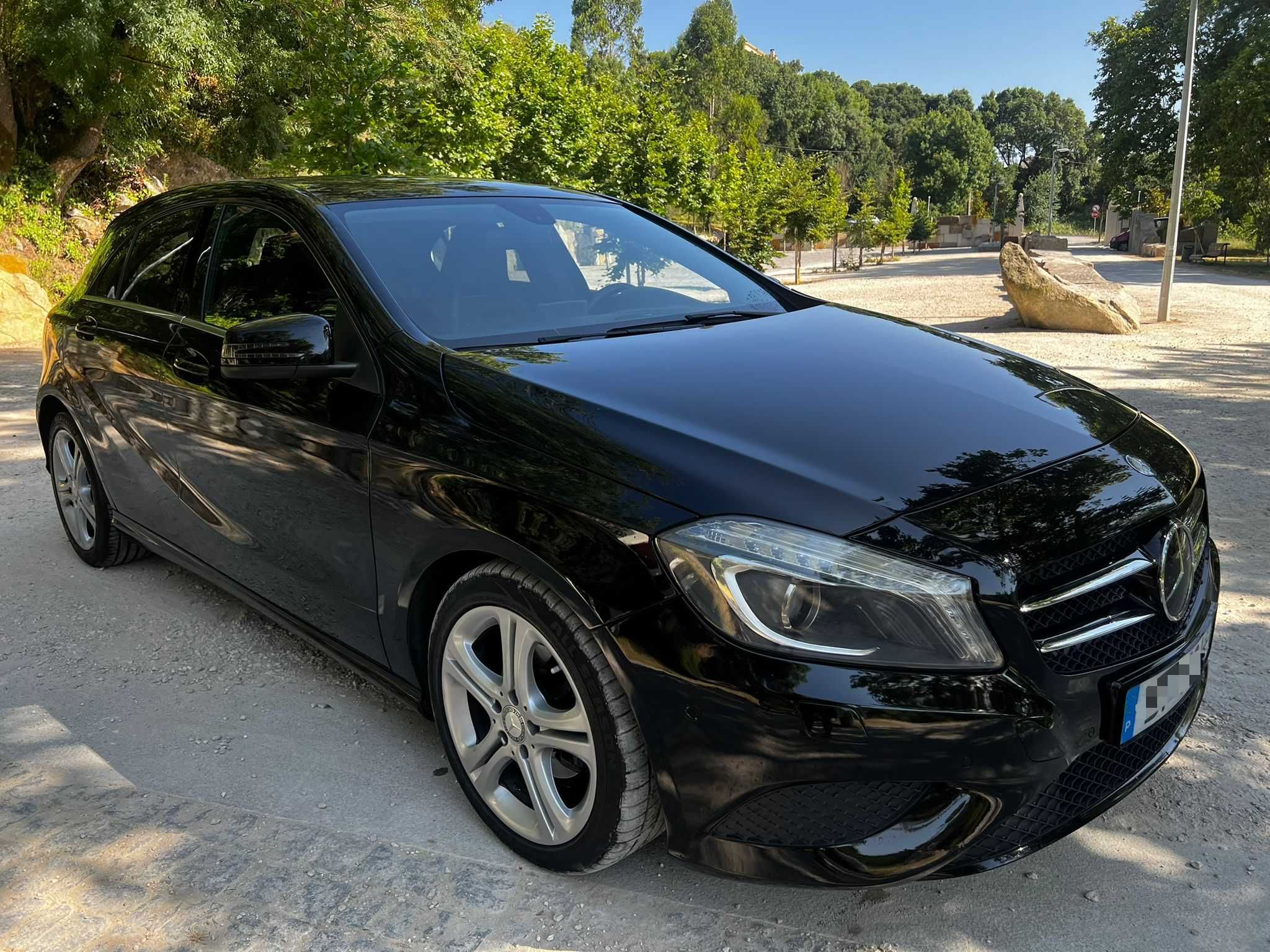 Mercedes Benz A 180 BlueEfficiency Edition Style (SÓ 169.000KM) C/Novo