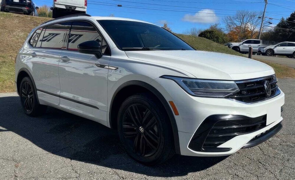 Volkswagen Tiguan SE R-Line Black 4Motion      2022