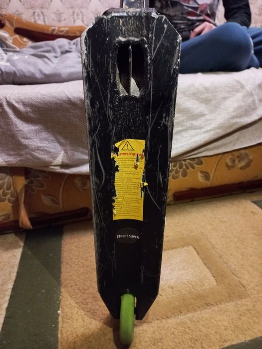 Продам трюковый самокат б/у цена 700 гривен