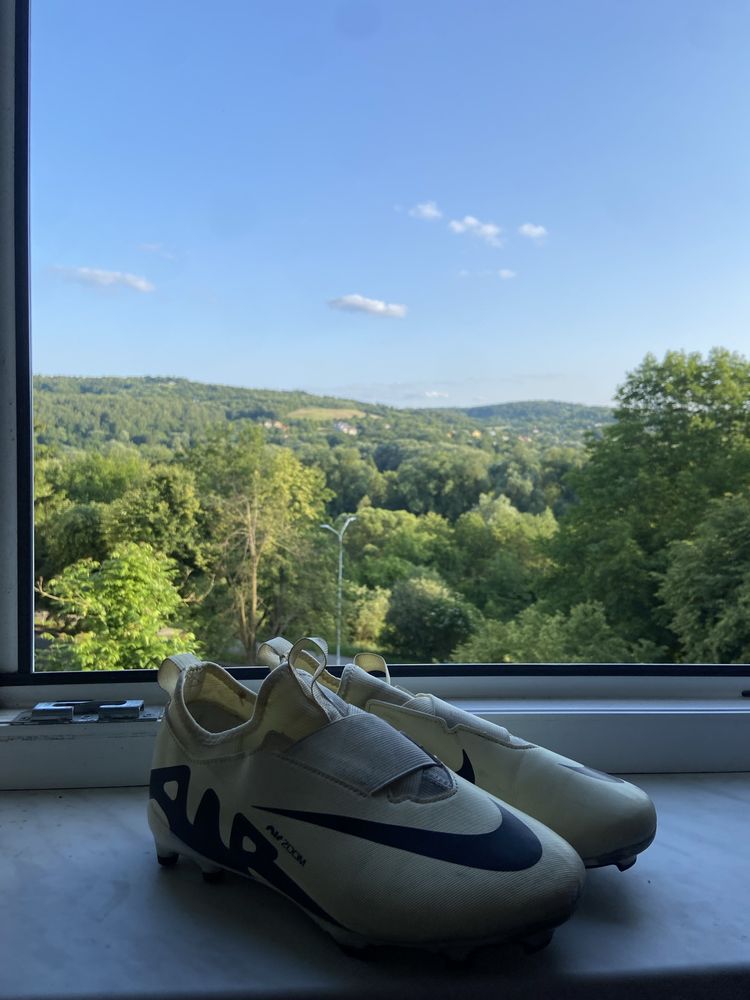 Korki piłkarskie Nike Mercurial