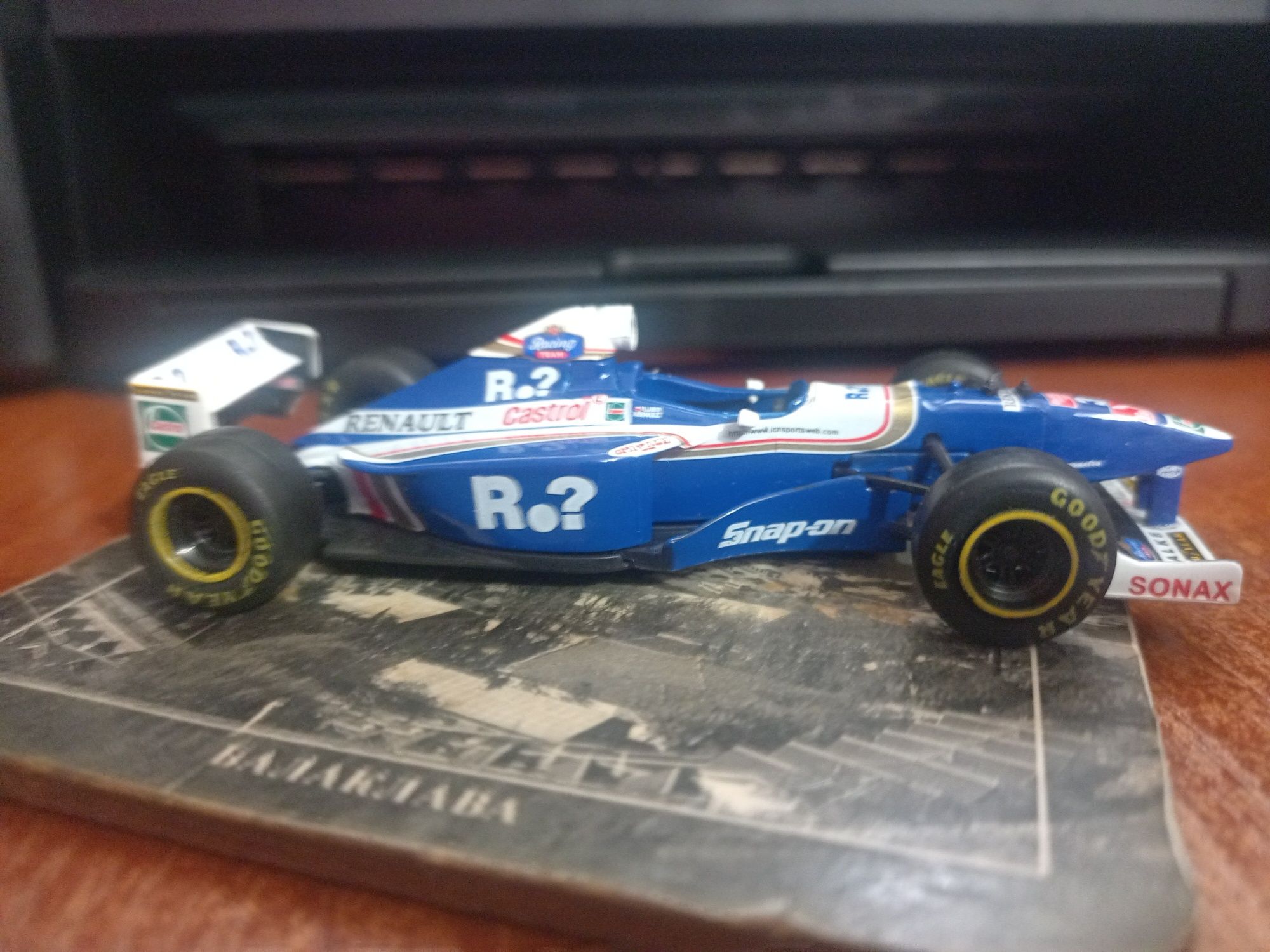 Williams FW19 Formula 1 auto collection