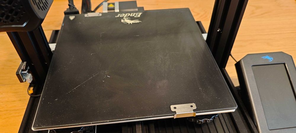 CREALITY Ender-3 V2 - drukarka 3D z licznymi modyfikacjami