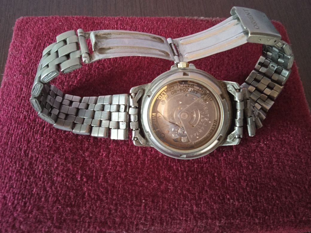 Ручные мужские часы Orient titan automatic.В рабочем состоянии.