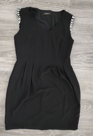 Elegancka sukienka czarna reserved